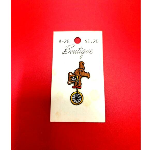 5 Vintage Sew-on Circus Bears Small Appliques Patches Craft Sewing Needle Work - Picture 2 of 7